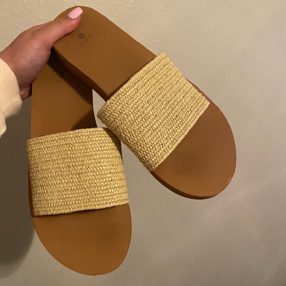 Beach shoes
